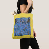 様式化された青い花絵画のトートバッグ トートバッグ (クローズアップ)