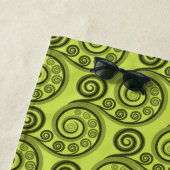様式化春ライム – グリーンボタニカルコルカール ビーチタオル (インサイチュ)