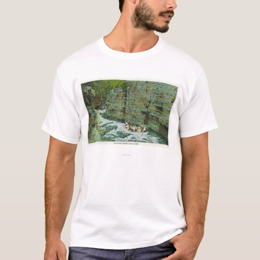 樋の下で始まるボートの眺め Tシャツ (正面)