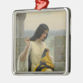 標準旗を縫う（中世の女性） メタルオーナメント (左)