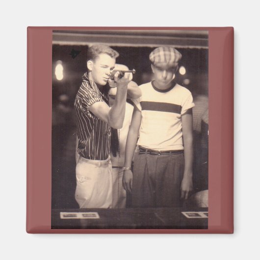 標的を打ち上げてキューピー人形を獲得する マグネット (正面)