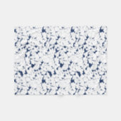 模様のある白と青の背景 フリースブランケット (正面(横))