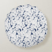 模様のある白と青の背景 ラウンドクッション (裏面)