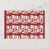 模様の入った赤い敷物が広がっている エンクロージャーカード (正面)