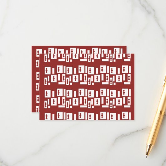 模様の入った赤い敷物が広がっている エンクロージャーカード (正面/裏面インサイチュ)