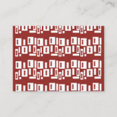 模様の入った赤い敷物が広がっている プレイスカード (正面)