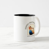 権限を持つ女性が女性に力を与える2トーンのコーヒーマグ ツートーンマグカップ (正面右)