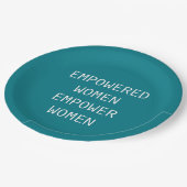 権限を持つ女性がRBGをカッコいい強化 ペーパープレート (アングル)