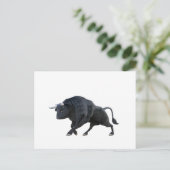 横向きの尾を下げた漫画の牛 ポストカード (スタンド正面)