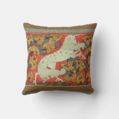 横行する白馬、ウッドランドの木々アールヌーボー クッション (裏面)