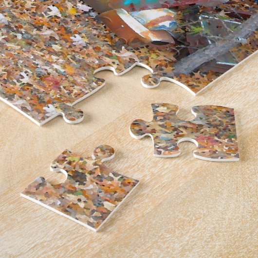 樹木が茂った古物置場で錆ついている1957年のChevyの遊牧民 ジグソーパズル (側面)