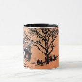 樹木が茂った景色のマグの赤い凧 マグカップ (中央)