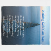 樹木の多い小窓のある海に向かう歩道 フリースブランケット (正面(横))