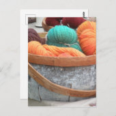 樺の木の樹皮かご内の糸 ポストカード (正面/裏面)