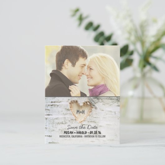 樺の木ツリー素朴ハート写真の保存日付 案内ポストカード (スタンド正面)