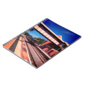 橋の下を列車で走る ノートブック (左側)