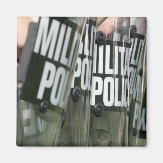 機動隊 マグネット (正面)