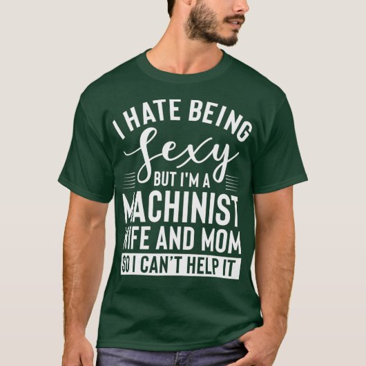 機械加工者の妻＆ママ グッズ 面白い かっこいい Tシャツ (正面)