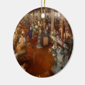 機械工-仕事1904年の手 セラミックオーナメント (左)