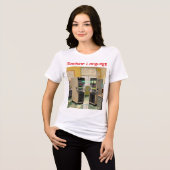 「機械語」- ユーモラスなテクノロジー トライブレンドTシャツ (正面全面)