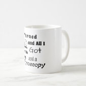 機知に富んだ第60誕生日のギャグのマグ- "私は回し、60を… " コーヒーマグカップ (正面右)