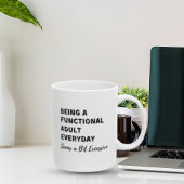 機能的な大人になること毎日少し緊張しているようだ コーヒーマグカップ