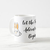 次の冒険を始めよう – Bunny Hero コーヒーマグカップ (正面左)