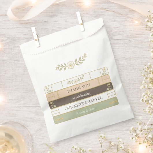 次の章スタックブックス赤ちゃんシャワー フェイバーバッグ (クリップ留めされた状態)