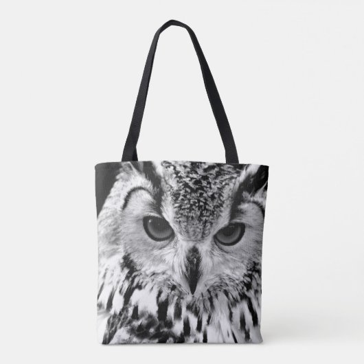 欧亜のワシフクロウのポートレートの上で閉めて下さい トートバッグ (裏面)