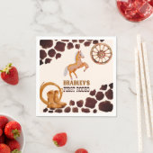 欧米の最初のロデオは馬の誕生日パーティーをサドル スタンダードカクテルナプキン (インサイチュ)