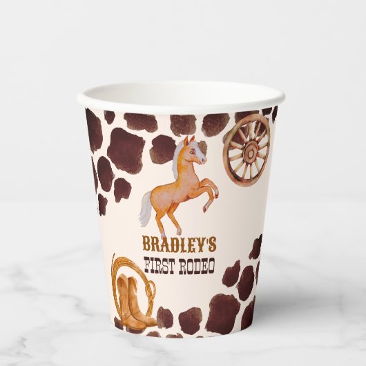 欧米の最初のロデオは馬の誕生日パーティーをサドル 紙コップ (正面)