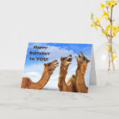 歌うラクダの誕生日カード カード (黄色い花)