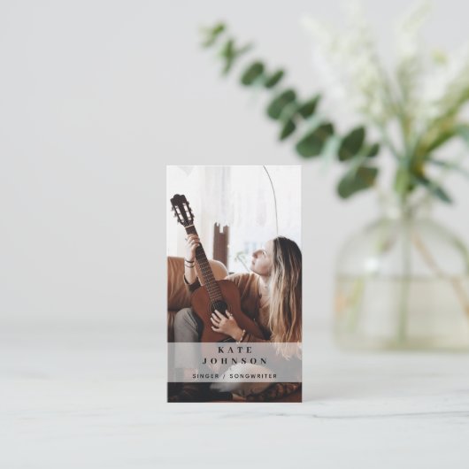 歌手ミュージシャン写真カスタムQRコード 名刺 (スタンド正面)