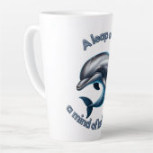 歓喜の飛躍：の祝イルカの知性 カフェラテマグ (左アングル)