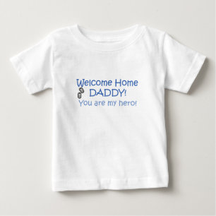 歓迎された家のお父さん ベビーTシャツ