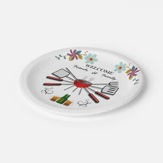 歓迎された家族及び友人の集まりのCookout ペーパープレート (アングル)