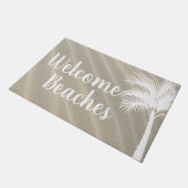 歓迎は白いヤシの木及び砂丘を浜に引き上げます ドアマット (アングル)