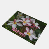 歓迎を用いるピンクおよび白いPlumera ドアマット (アングル)