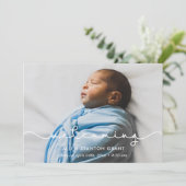 歓迎シンプルフォントかわいいベビー写真の発表 案内状 (スタンド正面)