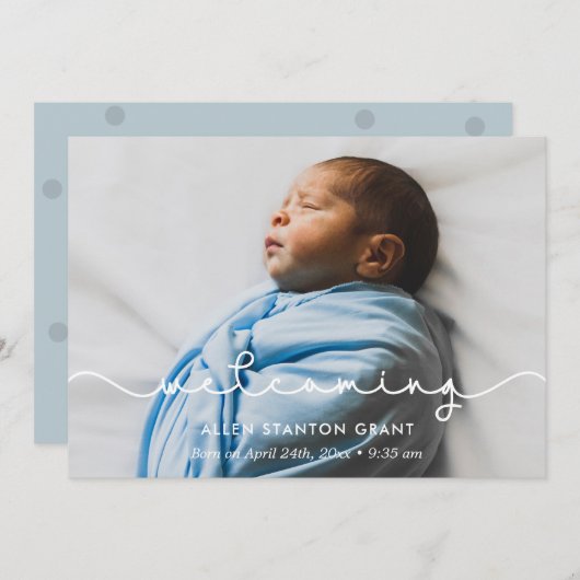 歓迎シンプルフォントかわいいベビー写真の発表 案内状 (正面/裏面)