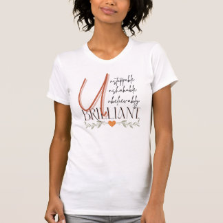 止まらない輝く女性Tシャツ Tシャツ