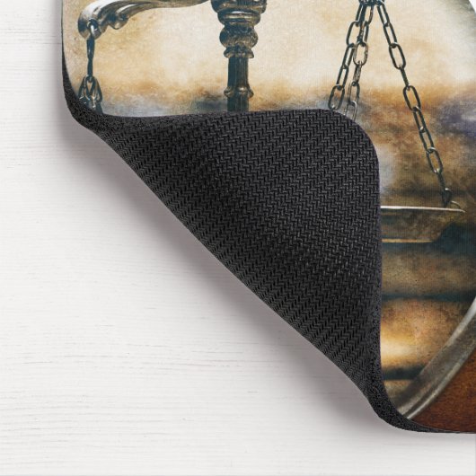 正はかりで測義の写真 |弁護士 マウスパッド (コーナー)