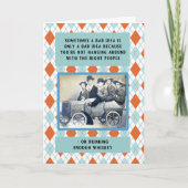 正ぶら下がったしのまわりにい人々の誕生日 カード (正面)