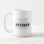 正式退職したに、妻を参照詳細 – ユーモア コーヒーマグカップ (左)