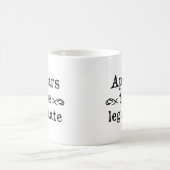 正当に見える コーヒーマグカップ (中央)
