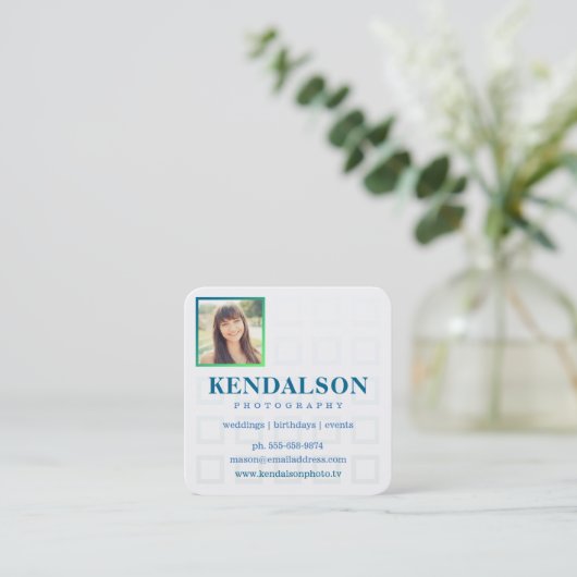 正方形の写真の格子写真撮影 スクエア名刺 (スタンド正面)