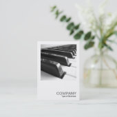 正方形の写真0181 – キーボードB&W 名刺 (スタンド正面)