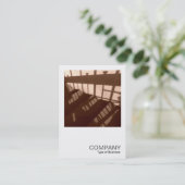 正方形の写真060 – ステップ上の影 名刺 (スタンド正面)