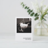 正方形の写真086 -バスケットの鶏 名刺 (スタンド正面)