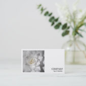 正方形の写真(v2) – 白ツバキ 名刺 (スタンド正面)